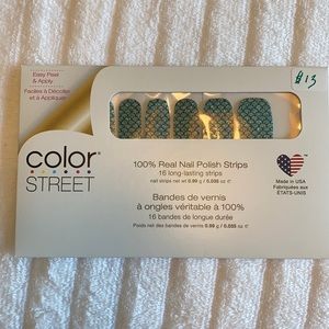 Color street nail strips in mermaid brigade
